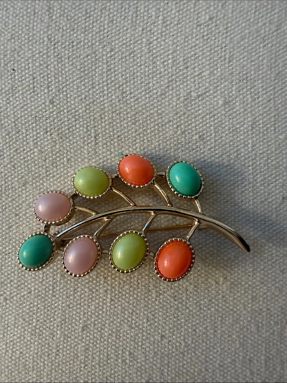 Vintage Signed Sarah Coventry “Candy Land” Leaf Brooch. Circa 1973.